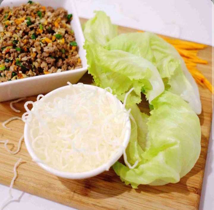 Minced Pork With Lettuce